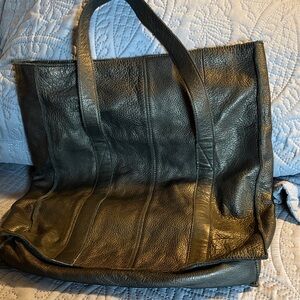 Banana republic, soft Black Leather Tote Bag